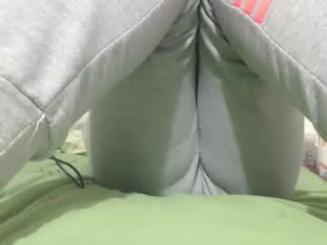 นม โป้ Nipple clamp milf masturbating on webcam  Teaser 