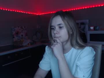 เย ด นม LAW4k  Teen doesnt know where security officer have taken her but she gets fucked